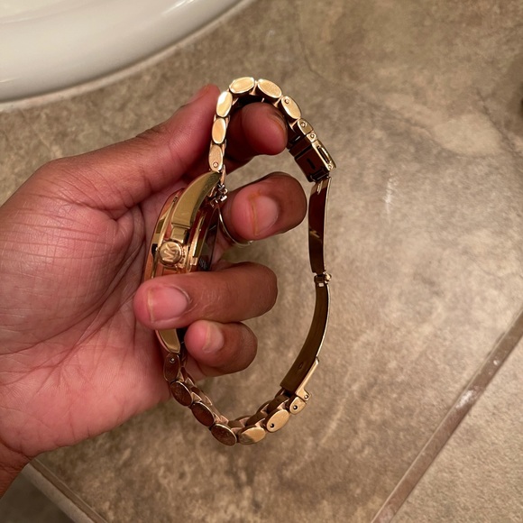 Michael Kors Smart Watch - Picture 2 of 3